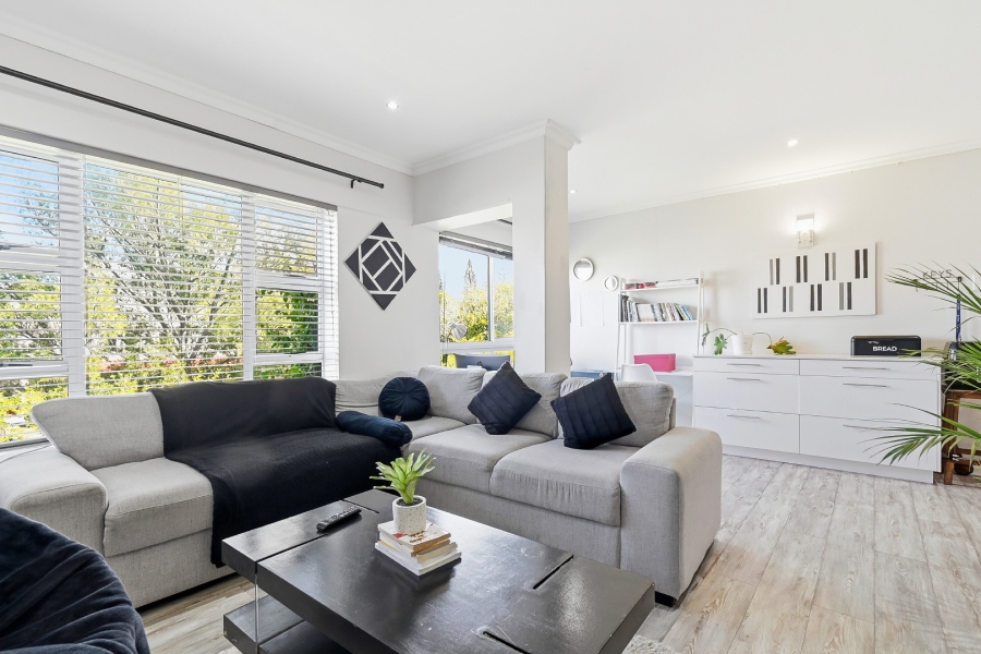 1 Bedroom Property for Sale in Wynberg Upper Western Cape